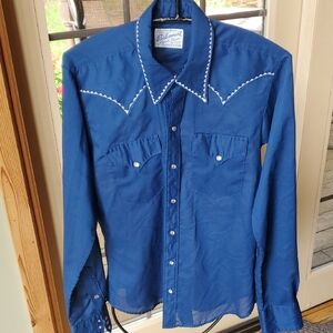 Rockmount Ranch Wear Tru West  Western Sz M Shirt with White Trim & Snap Closure